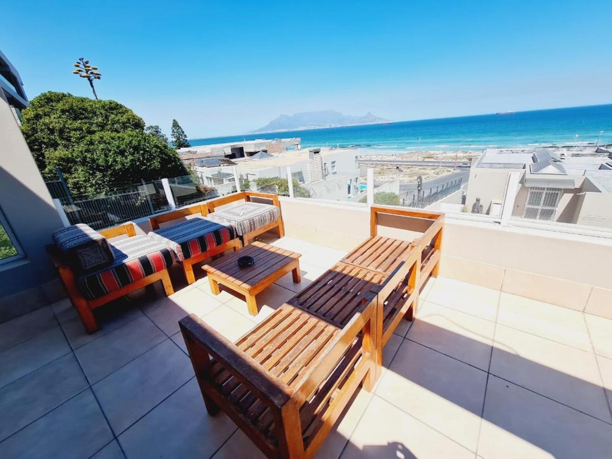 2Whitewaters Bloubergstrand Homestay Buitenkant foto
